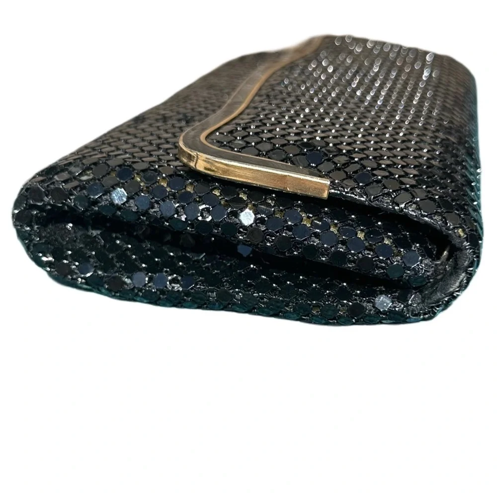 80’s LA REGAL LTD metal mesh clutch shoulder bag Elegant Black & gold trim